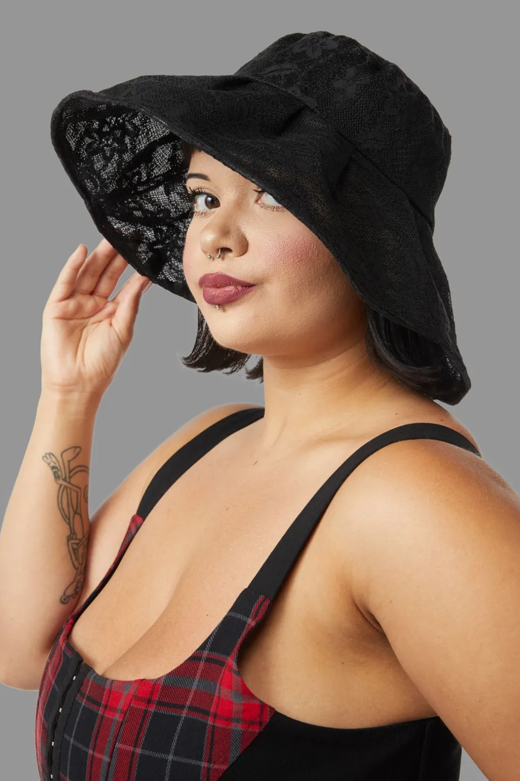 Black Beach Hat