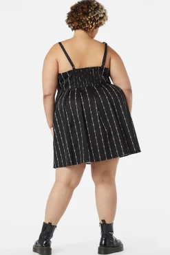 Curve Barbed Wire Bustier Pleated Dress