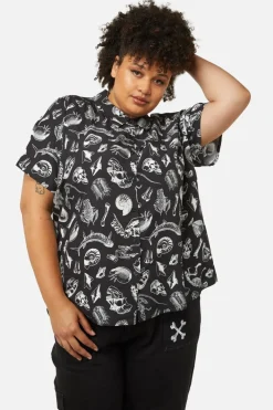 Curve Body Fossils Printed Blouse