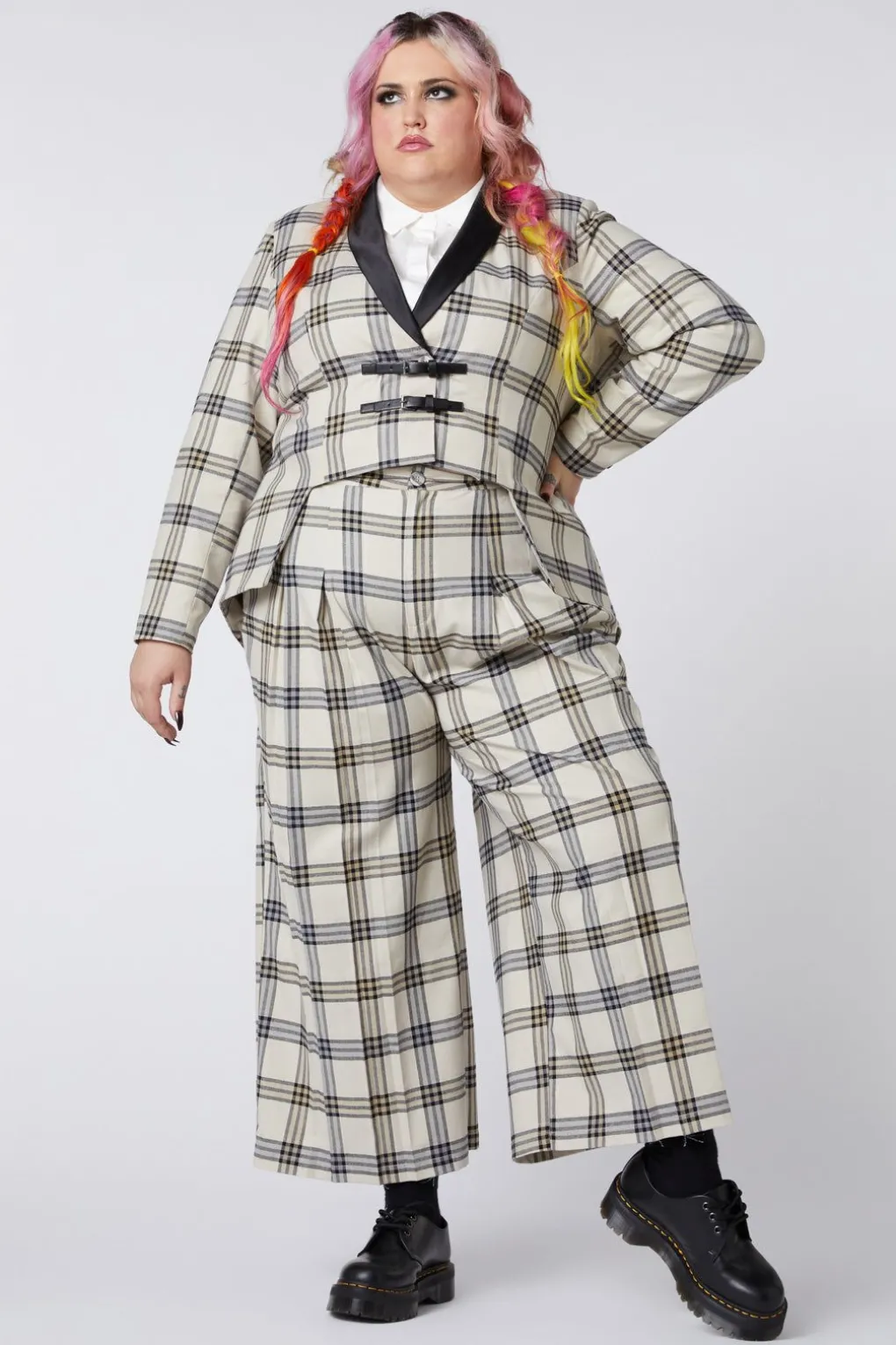 Curve Crescent Tartan Tail Coat