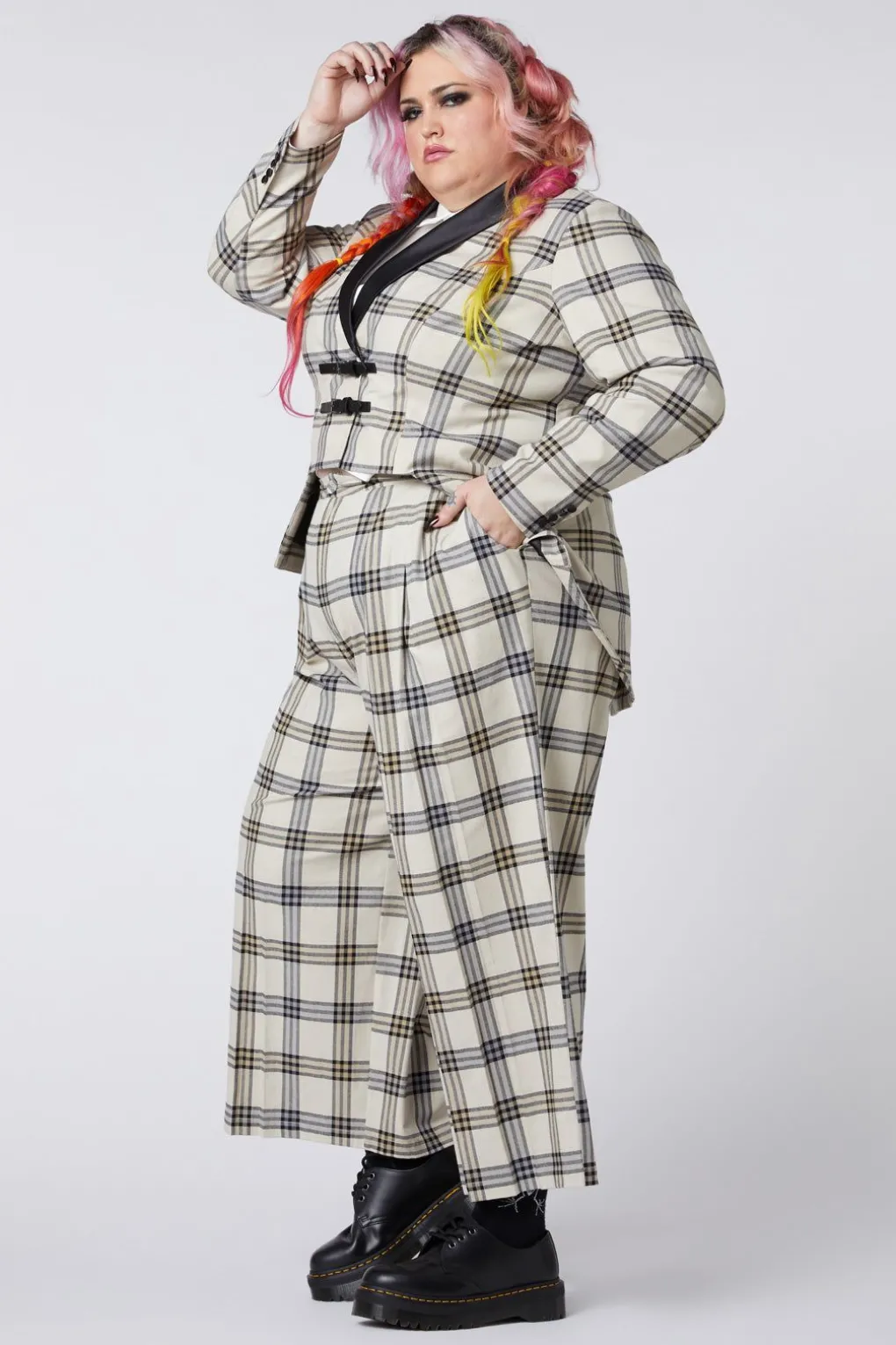 Curve Crescent Tartan Tail Coat
