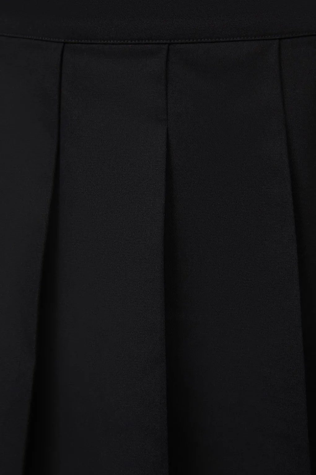 Curve Grave Respect Pleated Skirt