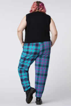 Curve Grinning Cat Placement Vest