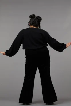 Curve Palmistry Knit