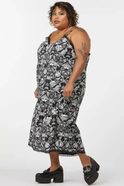 Curve Romantic Skull Lace Dress