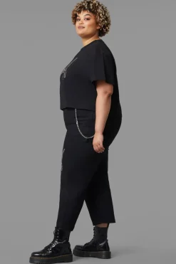 Curve Spaced Out Tee