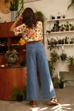 Flora Pocket Jean