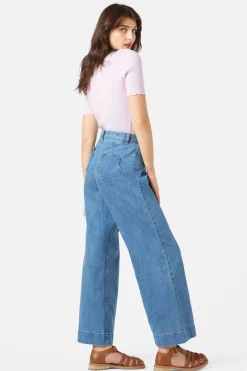 Flora Pocket Jean