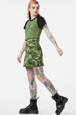 Nook Of The Garden Placement Tee