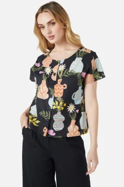 Pretty Vases Top