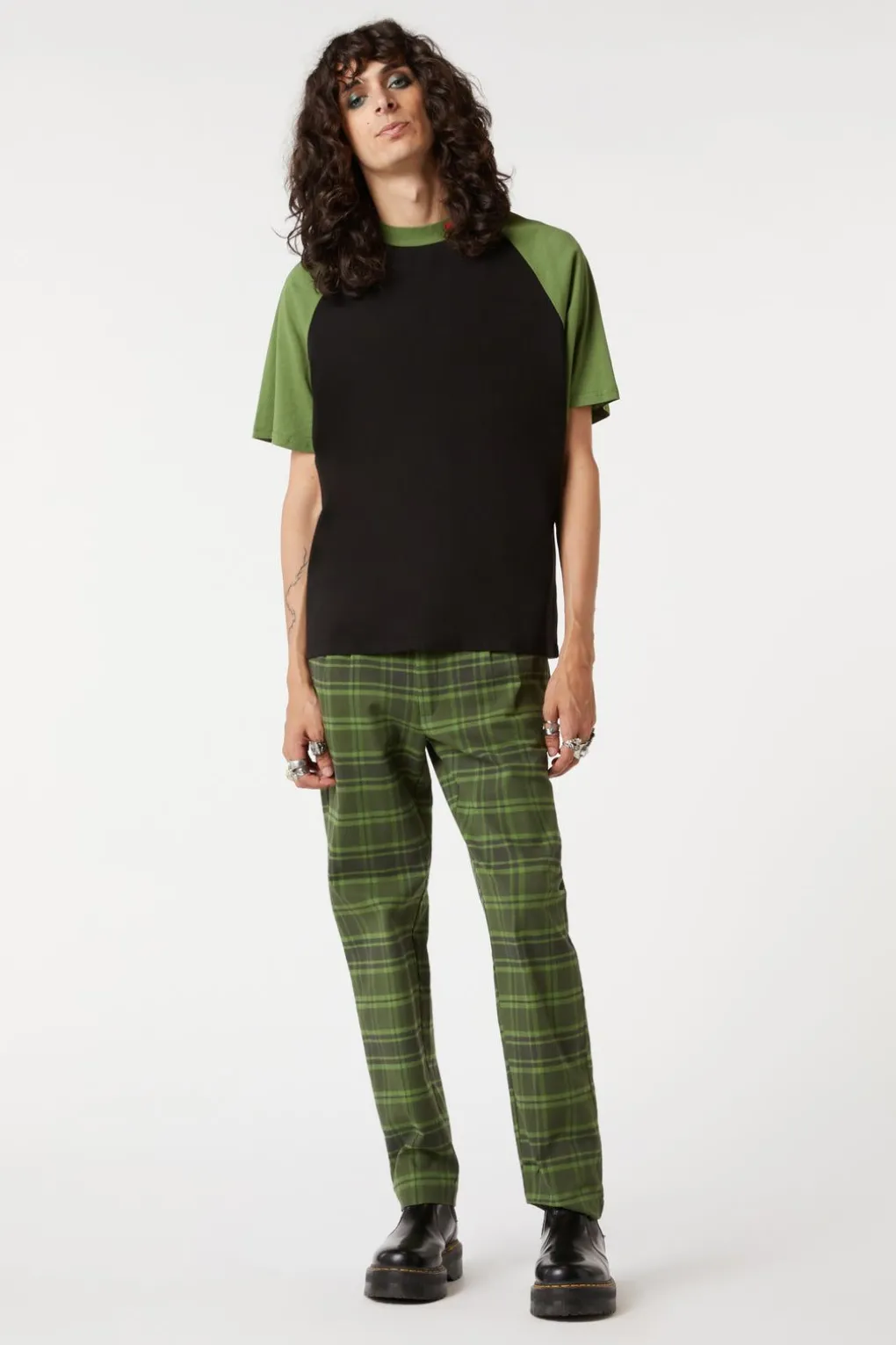 Queens Temper Raglan Tee