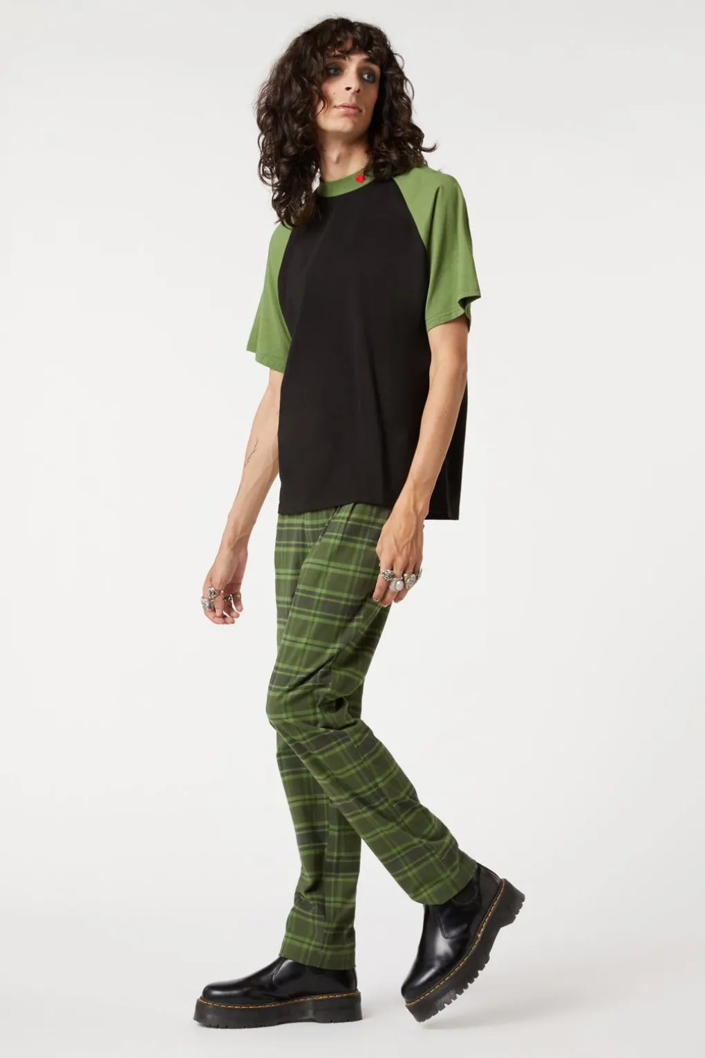 Queens Temper Raglan Tee