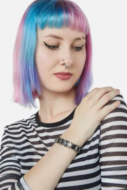 Star Stud Narrow Cuff