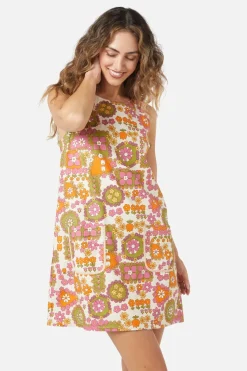 Sunny Retro Shift Dress